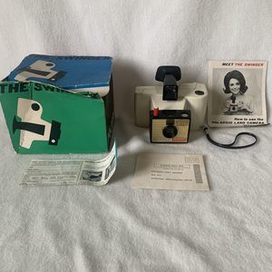Polaroid Instant Camera "Swinger" Model 20 Land Camera  Vintage Untested in box
